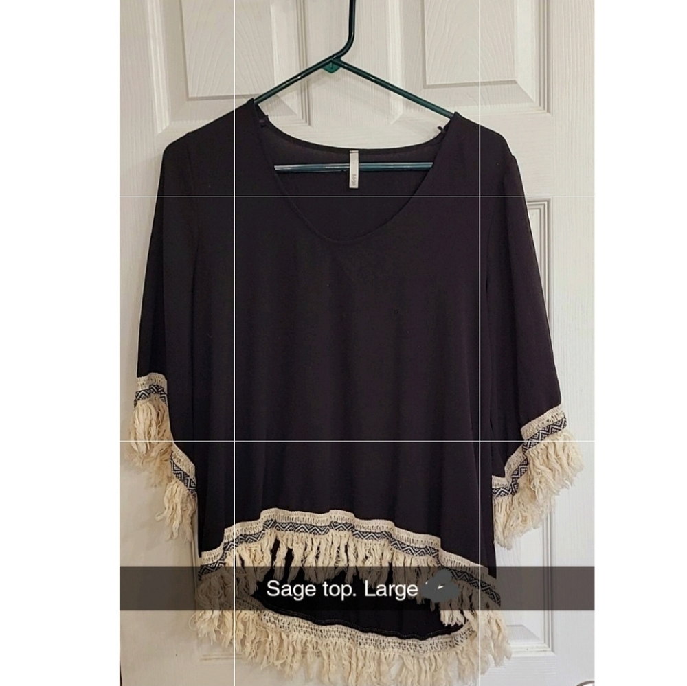 Like new flowy top